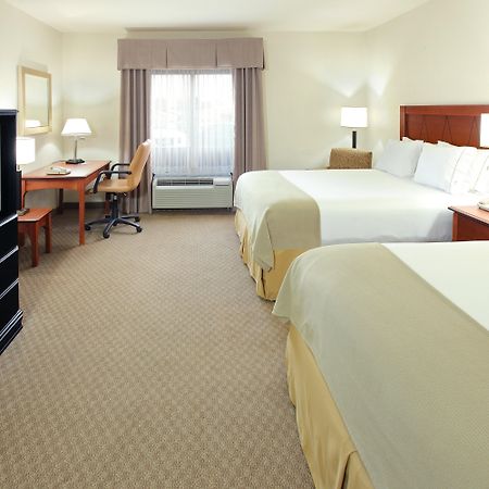 Holiday Inn Express & Suites Pine Bluff/Pines Mall By Ihg Exteriör bild