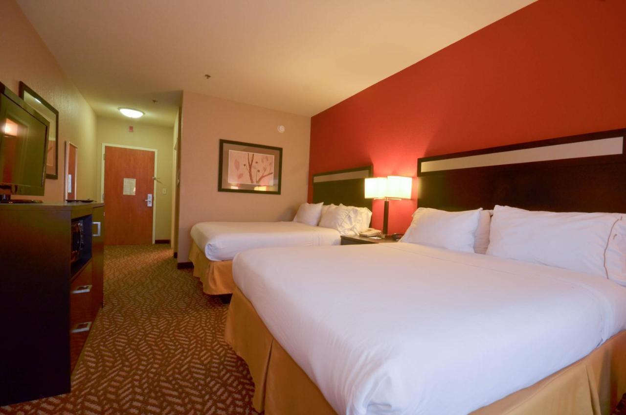 Holiday Inn Express & Suites Pine Bluff/Pines Mall By Ihg Exteriör bild