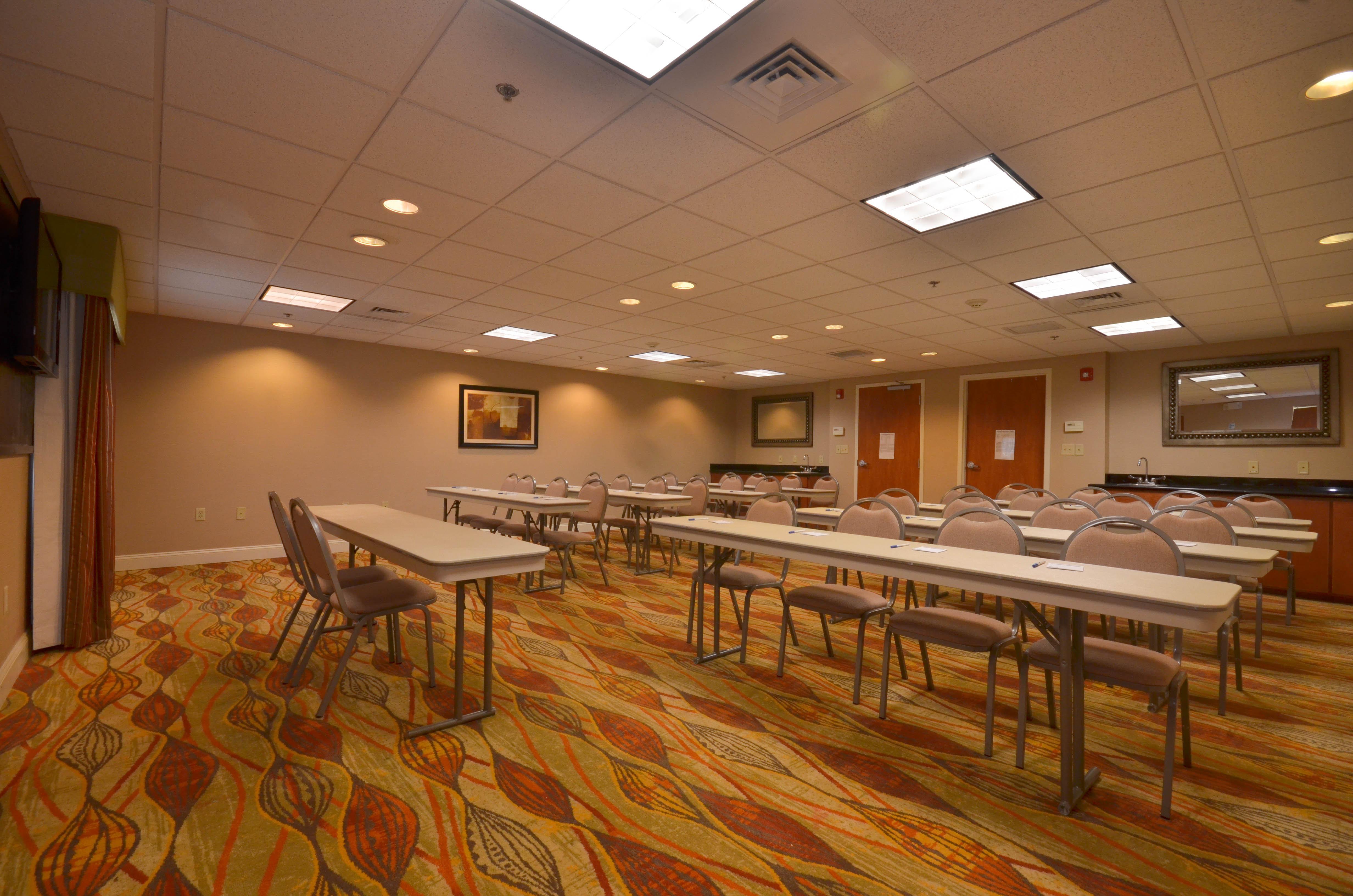 Holiday Inn Express & Suites Pine Bluff/Pines Mall By Ihg Exteriör bild