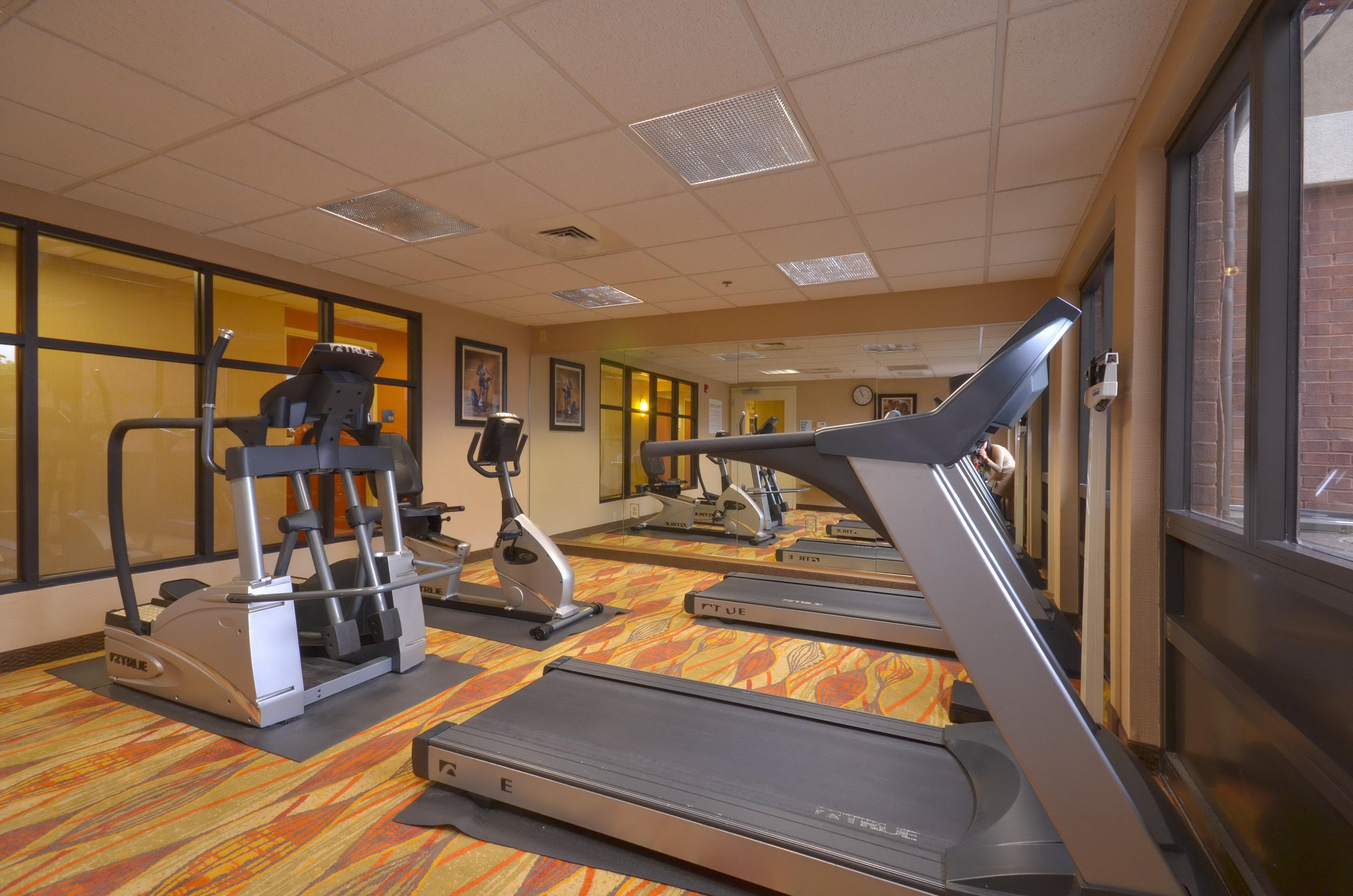 Holiday Inn Express & Suites Pine Bluff/Pines Mall By Ihg Exteriör bild