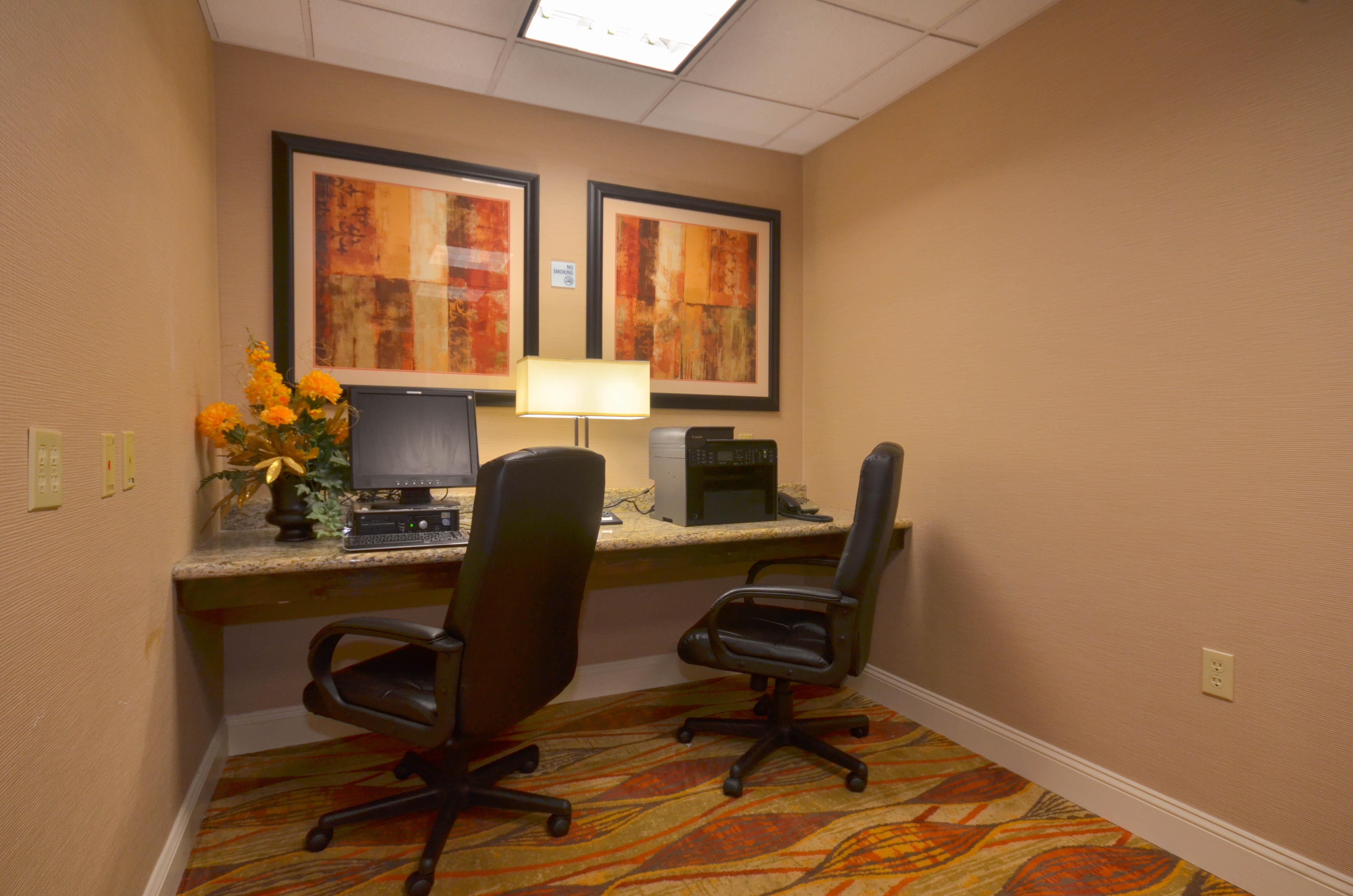 Holiday Inn Express & Suites Pine Bluff/Pines Mall By Ihg Exteriör bild