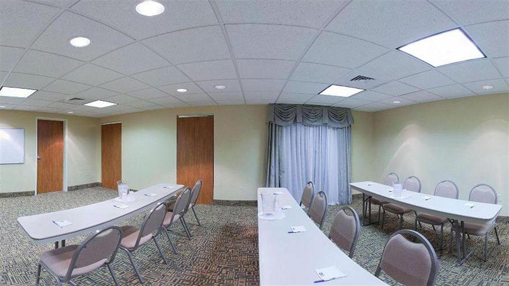 Holiday Inn Express & Suites Pine Bluff/Pines Mall By Ihg Exteriör bild